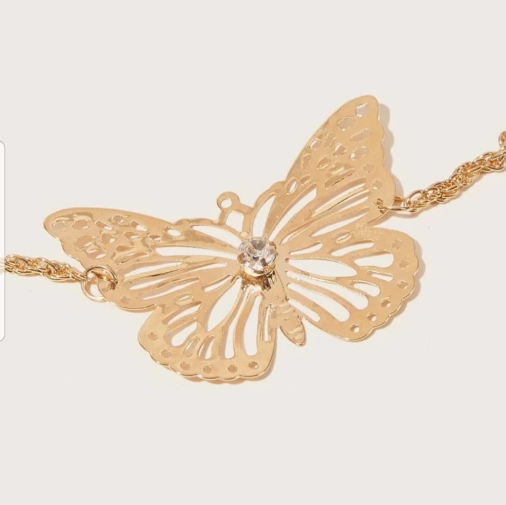 *Kristen* Butterfly Hair Chain - Picture 4 of 4
